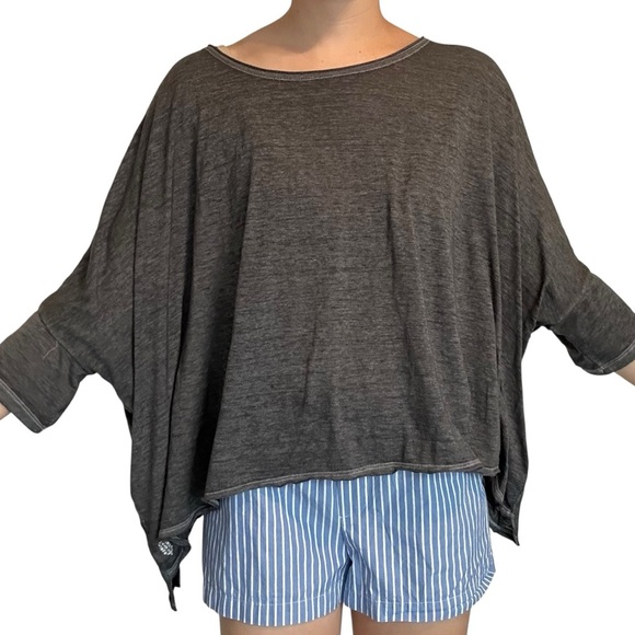 Free People Movement Oversized Boho Gray Top Boxy Casual Grunge Size Medium - Picture 1 of 8